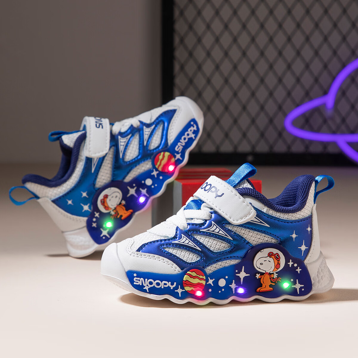 SNOOPY Children's Shoes, Toddler Walking Shoes, Baby Light-Up Shoes, Boys And Girls Sports Running Shoes, 7915 Beige Blue, Size 24